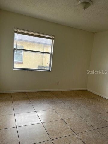 8203 N KLONDYKE STREET, Tampa, FL 33604