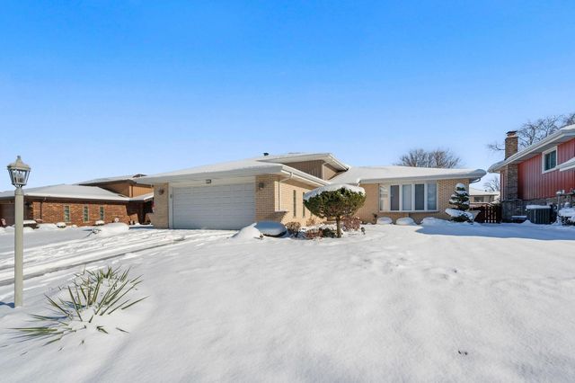 15755 Ridgeland Avenue, Oak Forest, IL 60452