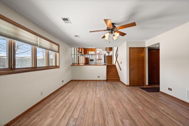 15755 Ridgeland Avenue, Oak Forest, IL 60452