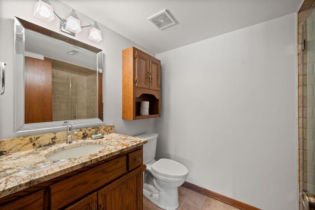 15755 Ridgeland Avenue, Oak Forest, IL 60452