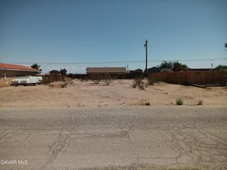 Satinwood Ave, California City, CA 93505