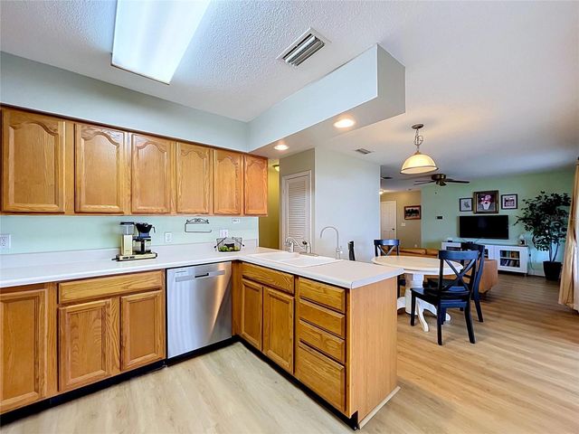 1005 HALLWOOD LOOP, Brandon, FL 33511