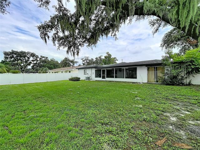 1005 HALLWOOD LOOP, Brandon, FL 33511