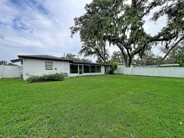 1005 HALLWOOD LOOP, Brandon, FL 33511