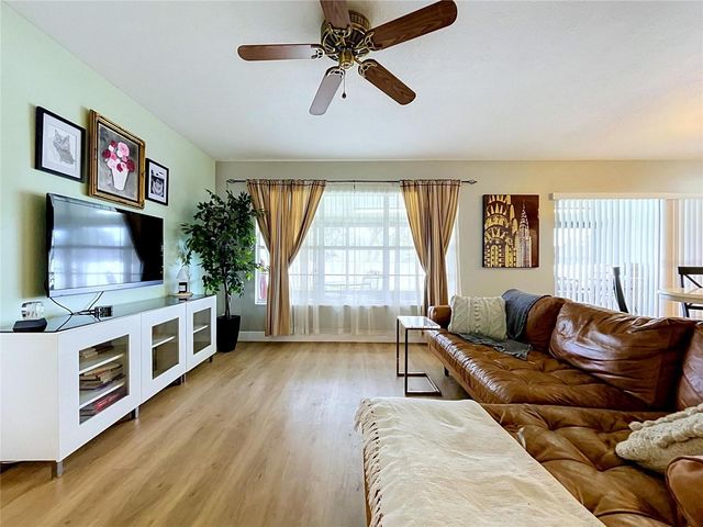 1005 HALLWOOD LOOP, Brandon, FL 33511