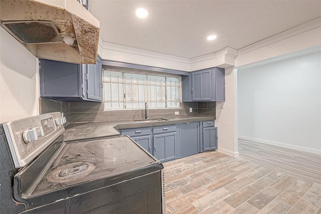 6718 Madrid Street, Houston, TX 77021