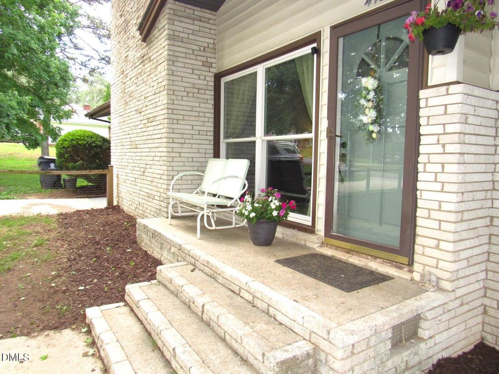 415 N Cheatham Street, Franklinton, NC 27525