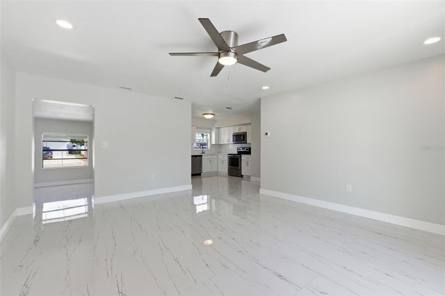 318 COUNTRY CLUB DRIVE, Oldsmar, FL 34677