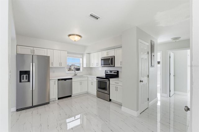 318 COUNTRY CLUB DRIVE, Oldsmar, FL 34677