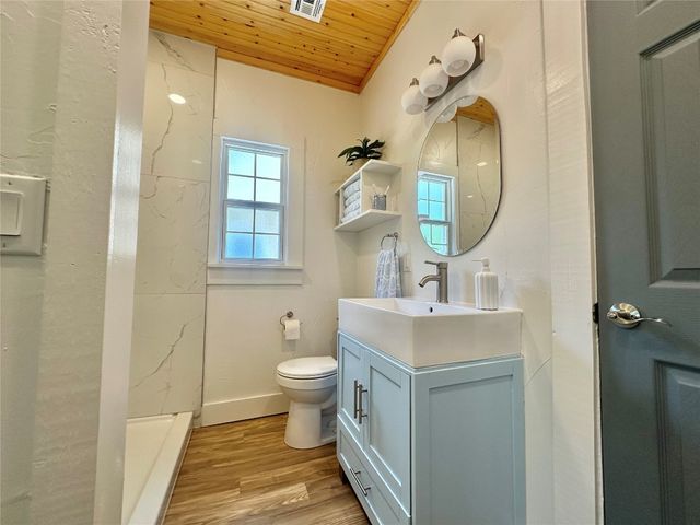 812 E Apache Street, Norman, OK 73071