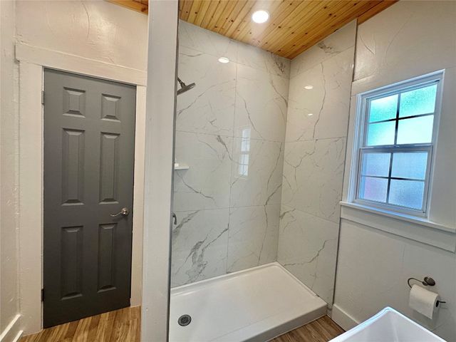 812 E Apache Street, Norman, OK 73071