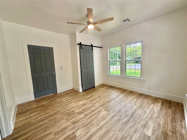 812 E Apache Street, Norman, OK 73071