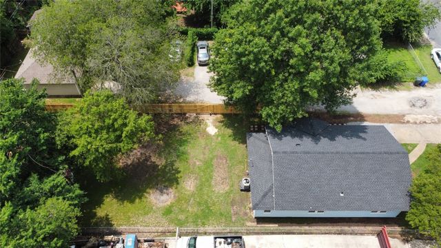 812 E Apache Street, Norman, OK 73071