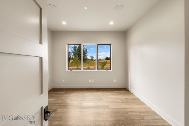 31 Rising Sun Way, Bozeman, MT 59718