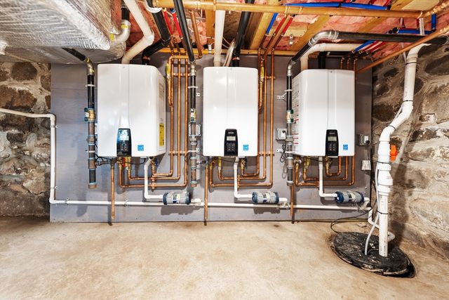 290 Washington St 2, Marblehead, MA 01945