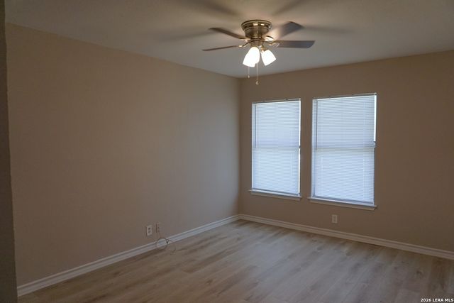 8470 CASCADE RIDGE DR, San Antonio, TX 78239