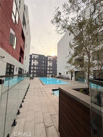 1234 Wilshire 233, Los Angeles, CA 90017