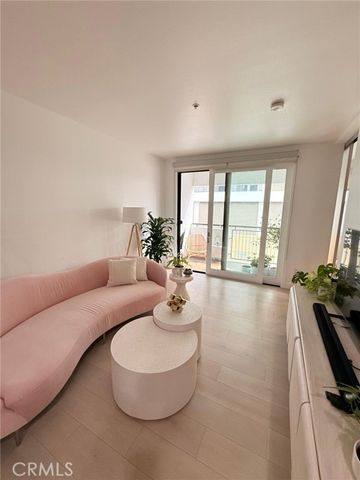 1234 Wilshire 233, Los Angeles, CA 90017