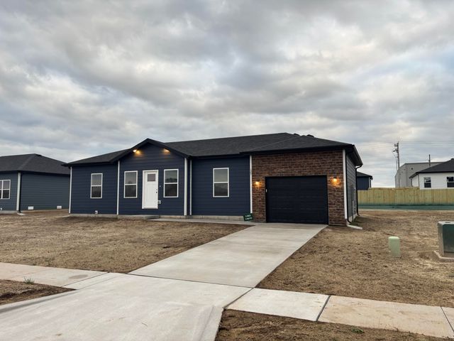 125 Maverick Drive, Mt Vernon, MO 65712