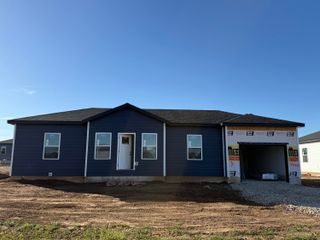 125 Maverick Drive, Mt Vernon, MO 65712