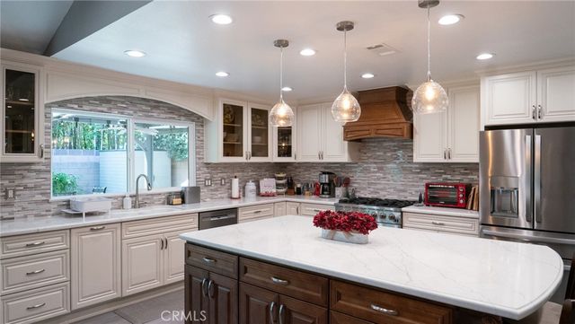 6050 E Malton Avenue, Simi Valley, CA 93063