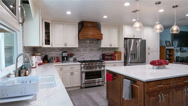 6050 E Malton Avenue, Simi Valley, CA 93063