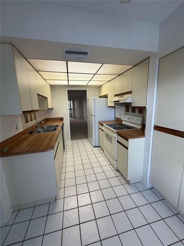 515 W 30TH AVENUE 405-H, Bradenton, FL 34205