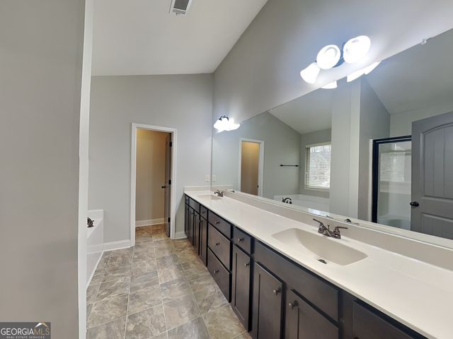 333 Castle Top Lane, Lawrenceville, GA 30045