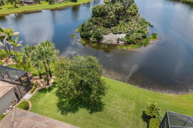 9955 SW TORRIENTE Lane, Port St. Lucie, FL 34986