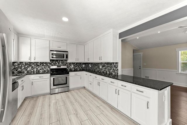 4035 Thames NE Drive, Kennesaw, GA 30144