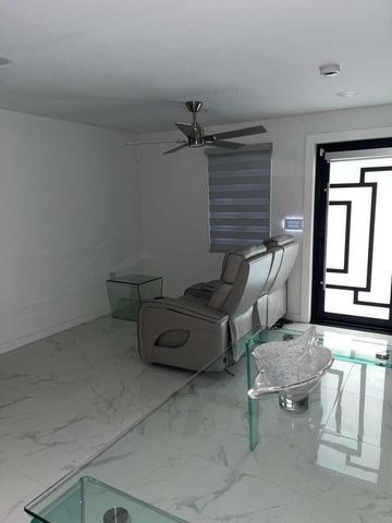 219 NE 159th Street, Miami, FL 33162