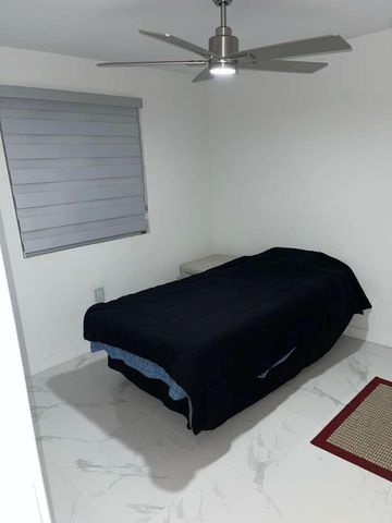 219 NE 159th Street, Miami, FL 33162