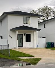 219 NE 159th Street, Miami, FL 33162