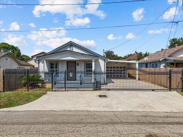 7013 Corsicana Street, Houston, TX 77020