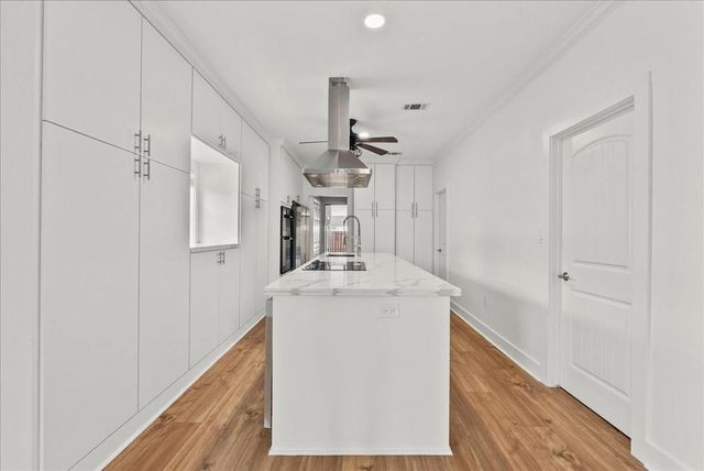 7013 Corsicana Street, Houston, TX 77020