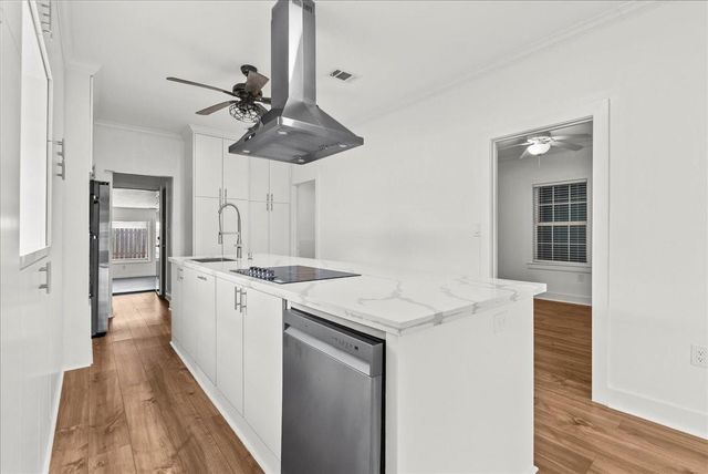 7013 Corsicana Street, Houston, TX 77020