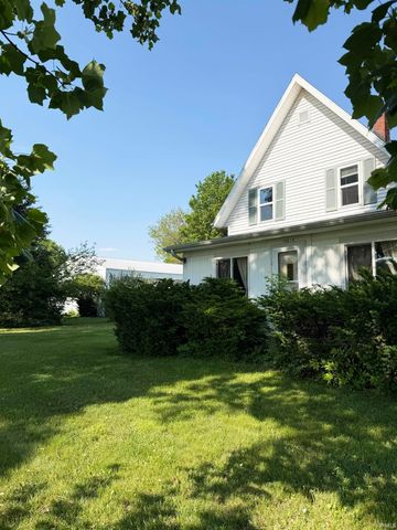 19818 Linden Road, Argos, IN 46501