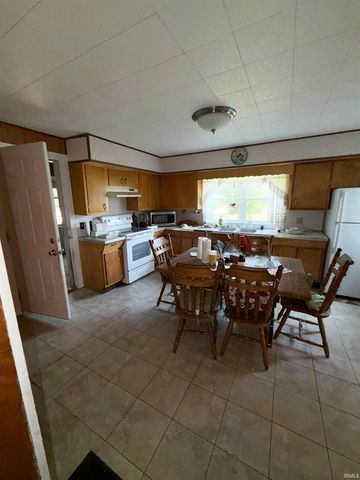 19818 Linden Road, Argos, IN 46501