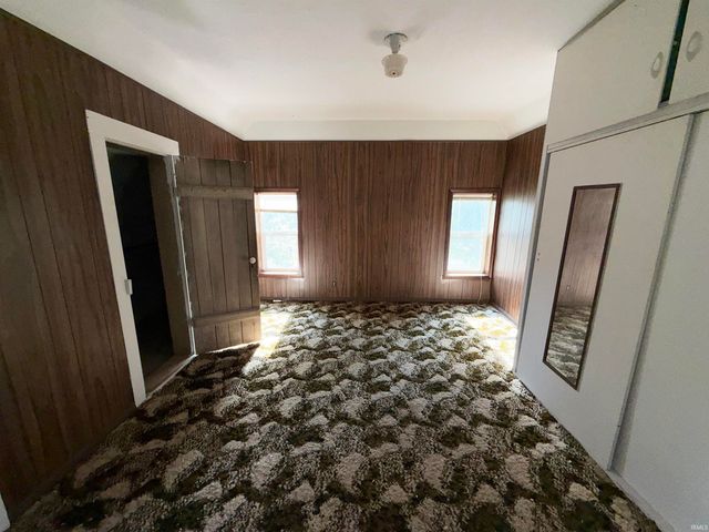 19818 Linden Road, Argos, IN 46501