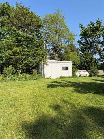 19818 Linden Road, Argos, IN 46501