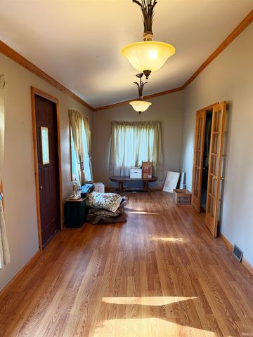 19818 Linden Road, Argos, IN 46501