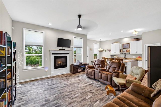 932 E Lauderdale Court, Edgerton, WI 53534
