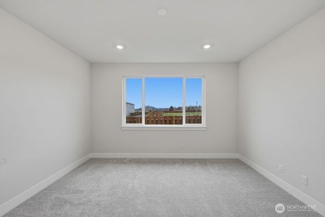 601 Barquist Lane N, Enumclaw, WA 98022