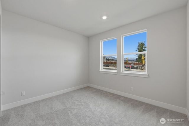601 Barquist Lane N, Enumclaw, WA 98022