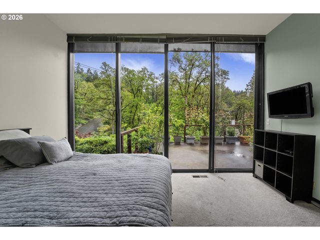 1990 PARKSIDE Dr, Eugene, OR 97403