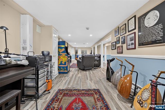 33 Crestwood Drive, Glen Rock, NJ 07452