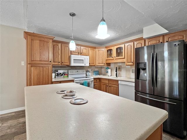 515 30TH AVENUE W H111, Bradenton, FL 34205