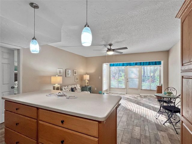 515 30TH AVENUE W H111, Bradenton, FL 34205