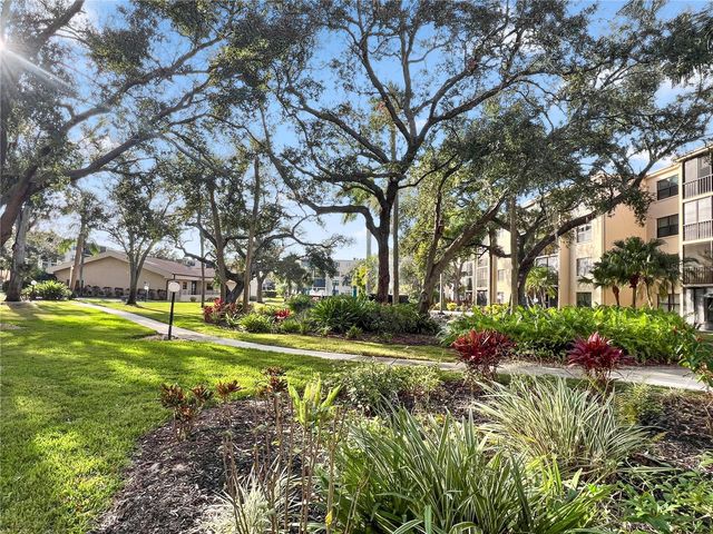 515 30TH AVENUE W H111, Bradenton, FL 34205