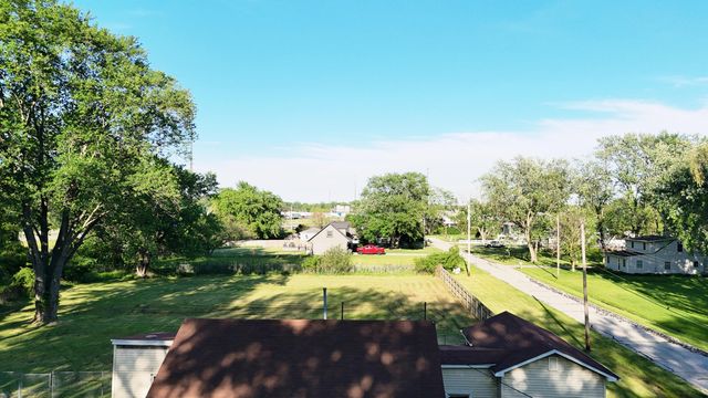2207 N County Line Road, Portage, IN 46368